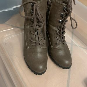 Women boots